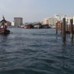 Zarpando del zoco antigo de Deira.