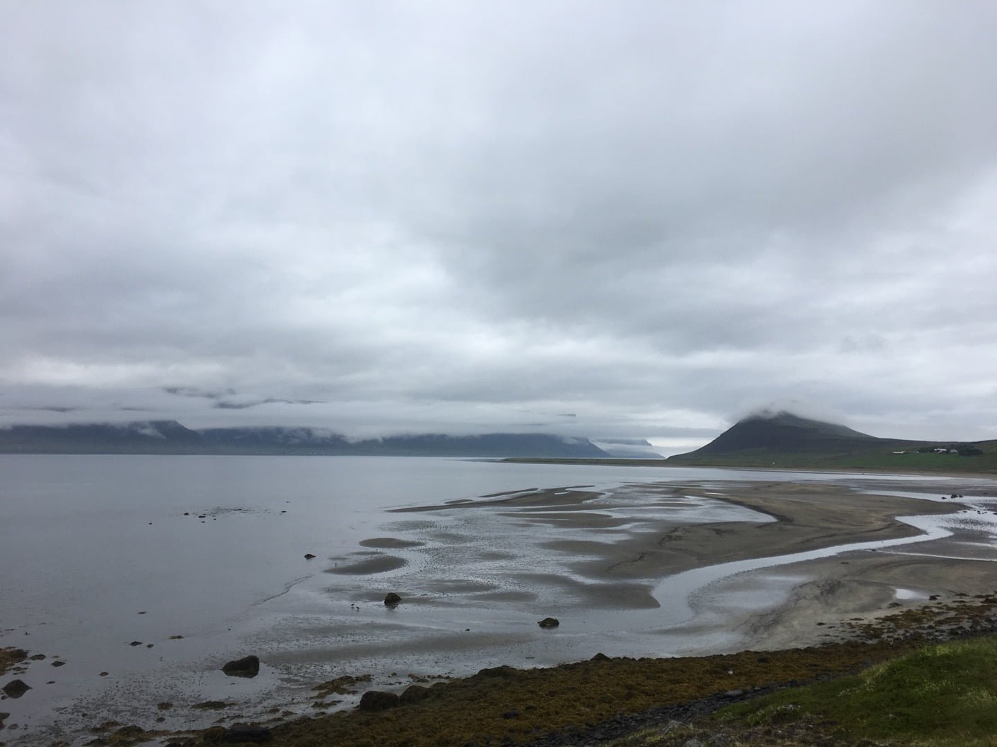 El Dýrafjörður frente a Þingeyri