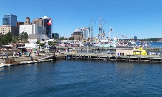 En el puerto de Halifax