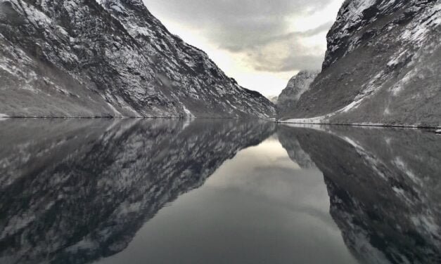 Invierno en el Nærøyfjord