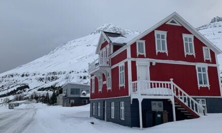 Día de invierno en Seyðisfjörður