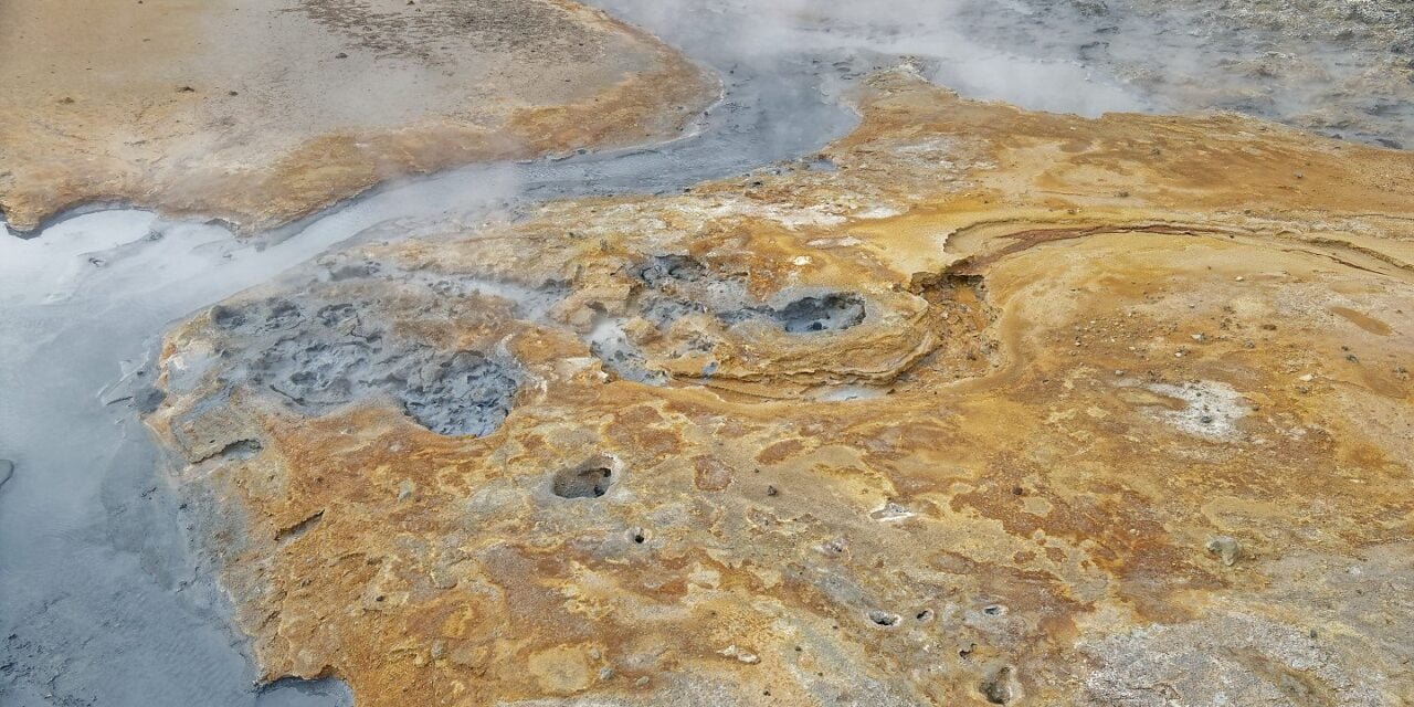 El área geotermal de Seltún