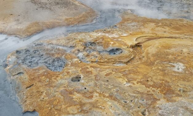 El área geotermal de Seltún