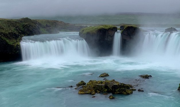 Un viaje por las cascadas más bellas de Islandia