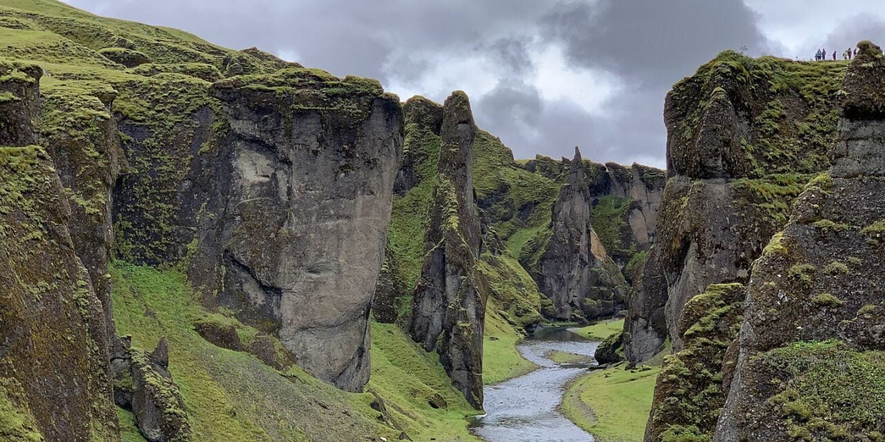El cañón de Fjaðrárgljúfur