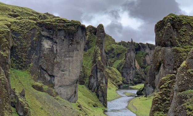 El cañón de Fjaðrárgljúfur