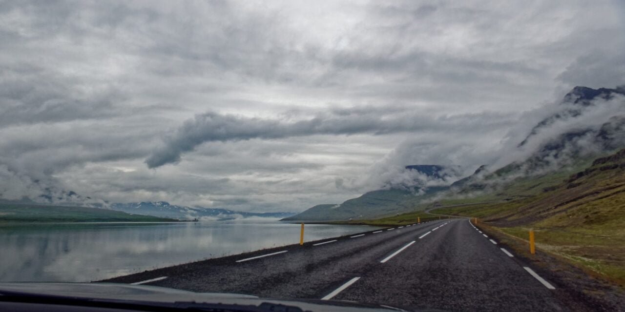 Conducir en Islandia: la guía completa