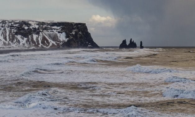 Atardecer invernal en Dyrhólaey