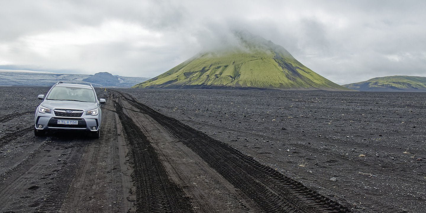 Dieciséis días en la Islandia más recóndita.