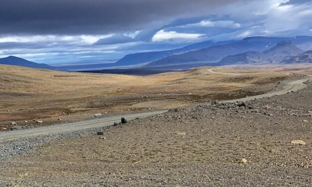De Reykholt a Garður