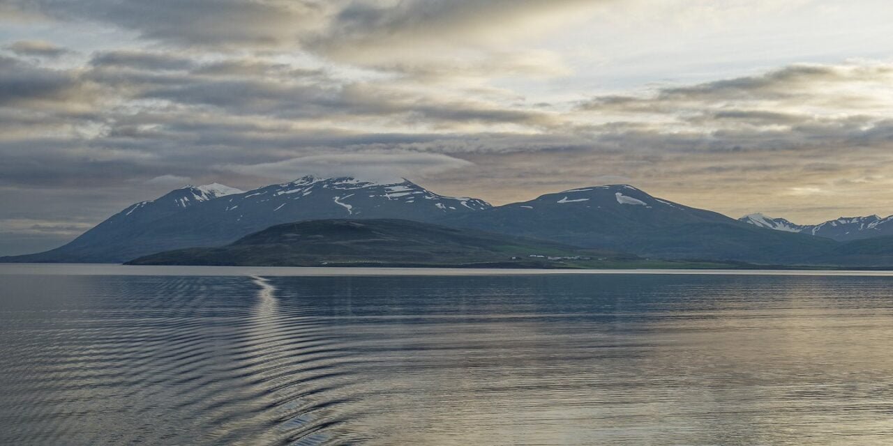 Navegando por el Eyjafjörður