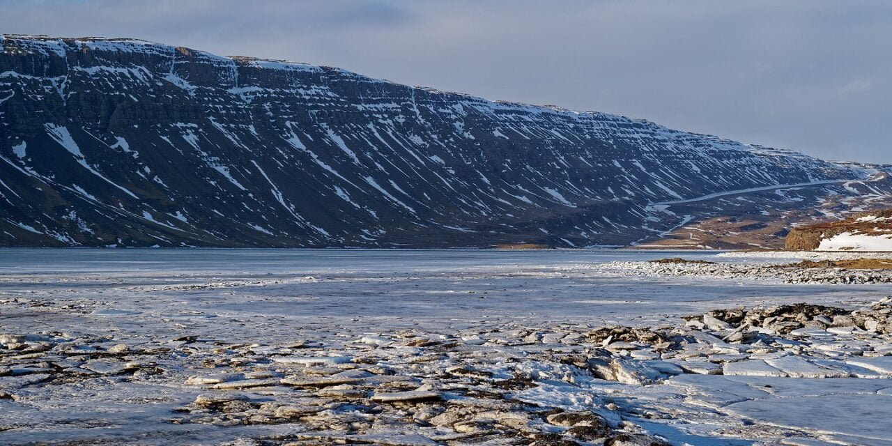 De Ísafjörður a Laugarbakki