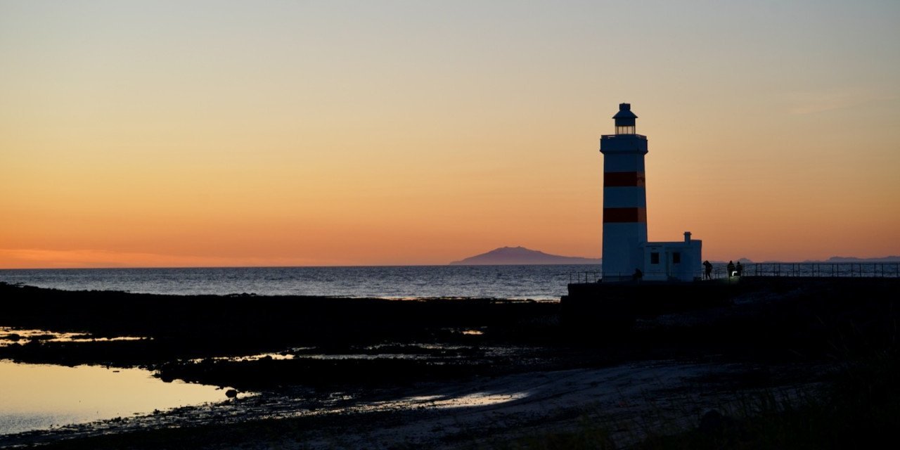 Un viaje por los faros de Islandia