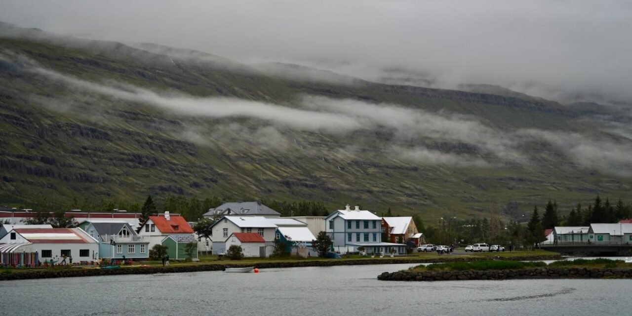 Una larga escala en Seyðisfjörður