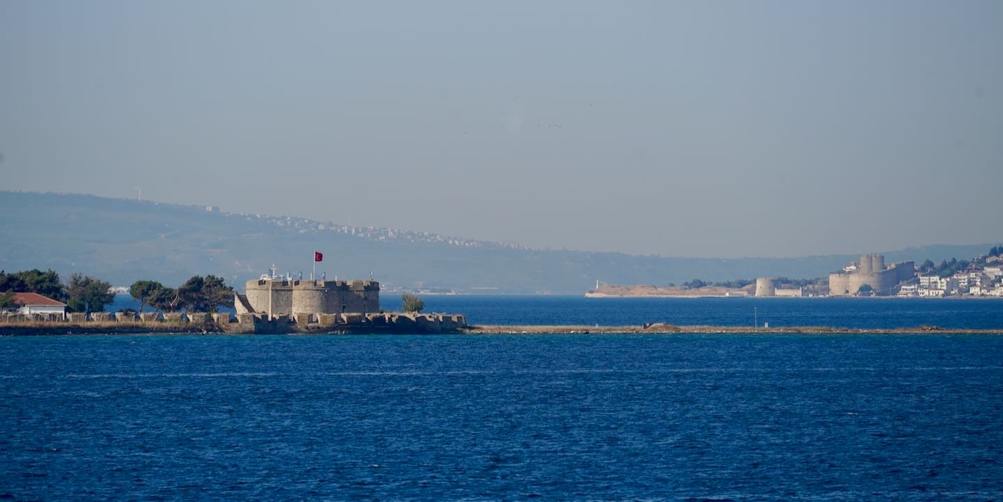 En el estrecho de los Dardanelos