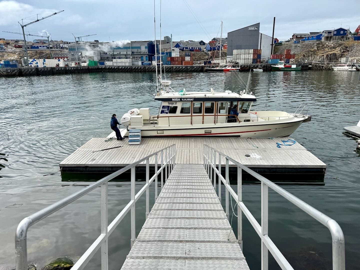 En el muelle turístico de Ilulissat