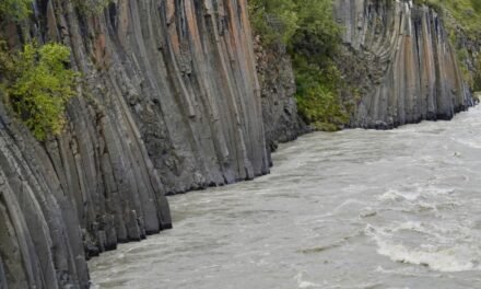 Una excursión a Stuðlagil