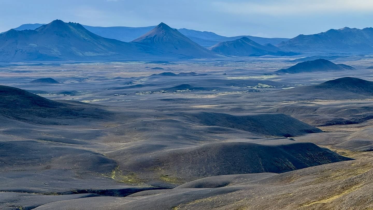 Vegahnjúkur y Sauðahnjúkur desde Möðrudalsleið