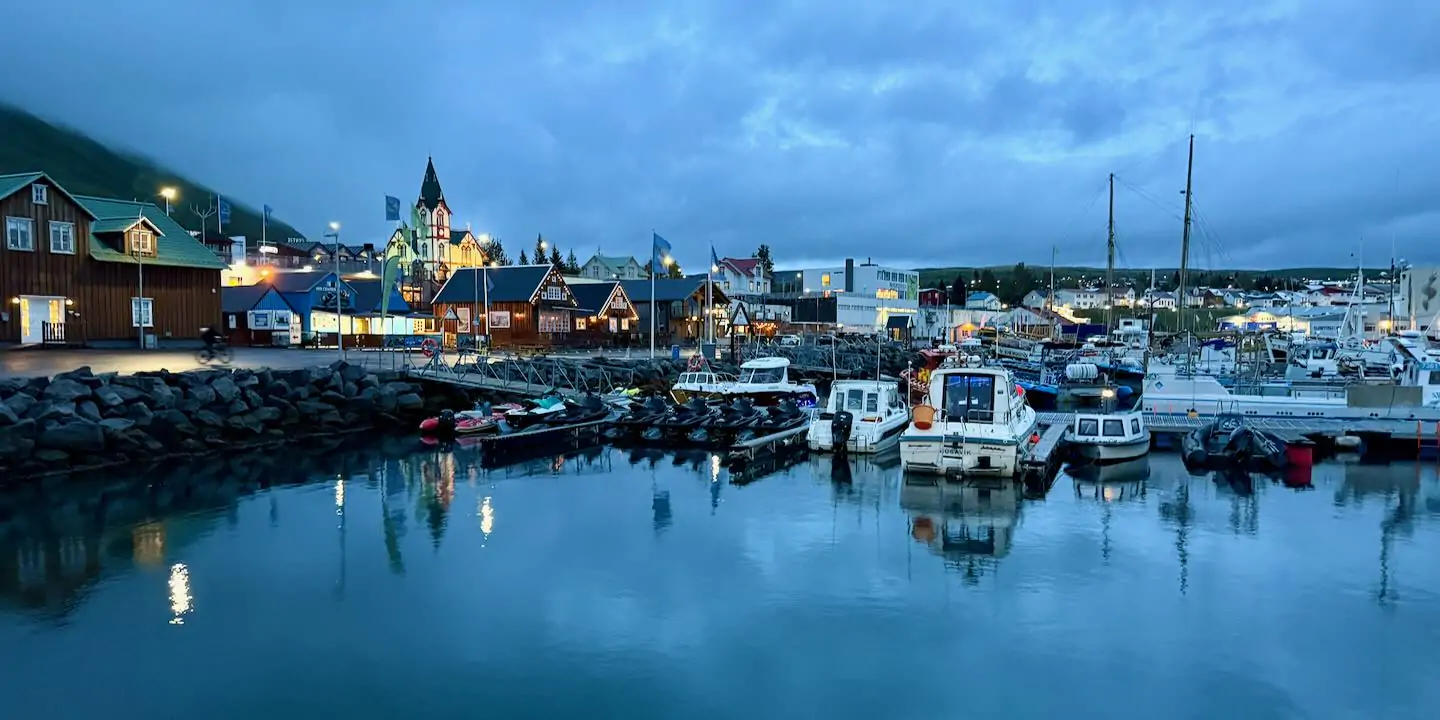 De Bakkagerði a Húsavik