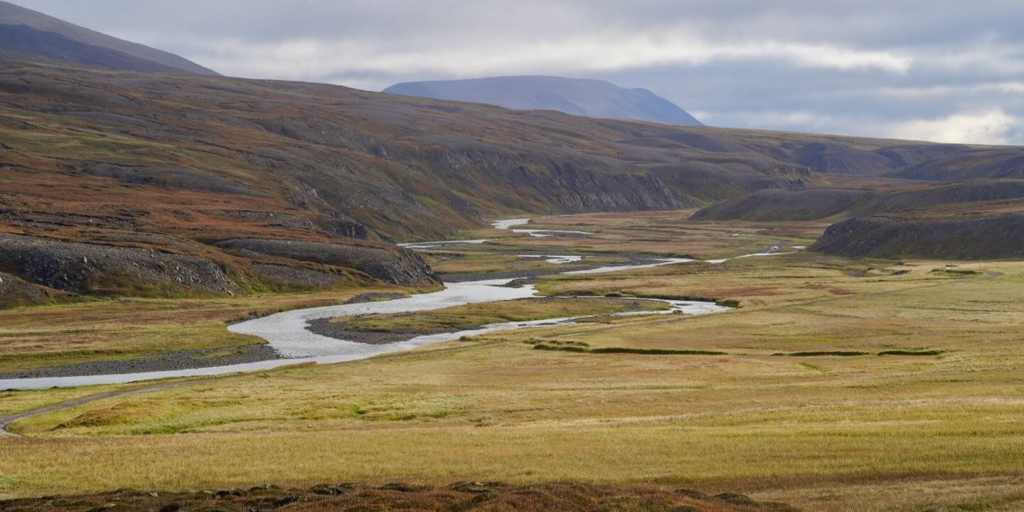 De Húsavik a Svalbarðseyri