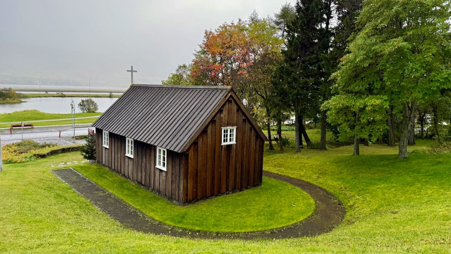 Iglesia de Svalbarðseyri