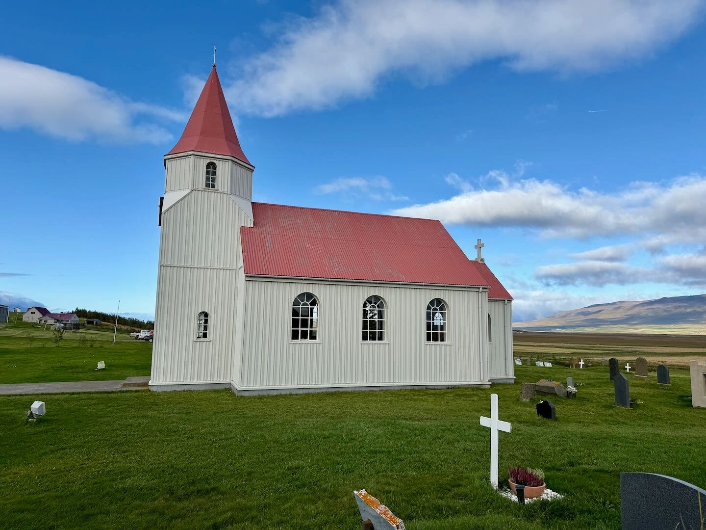Lögmannshlíðarkirkja