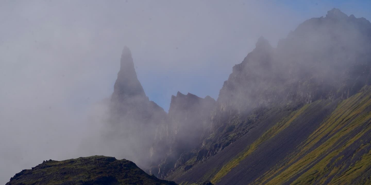 Hraundrangi desde Jónasarlundur